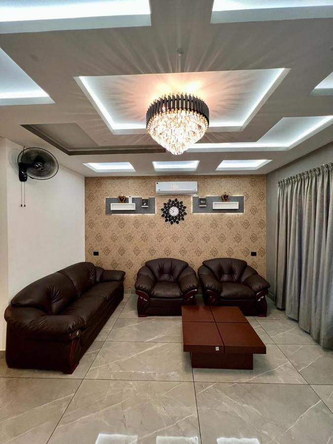 Bbc Luxury Apartments Perintalmanna Exterior foto