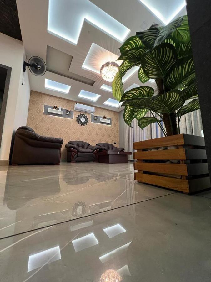 Bbc Luxury Apartments Perintalmanna Exterior foto