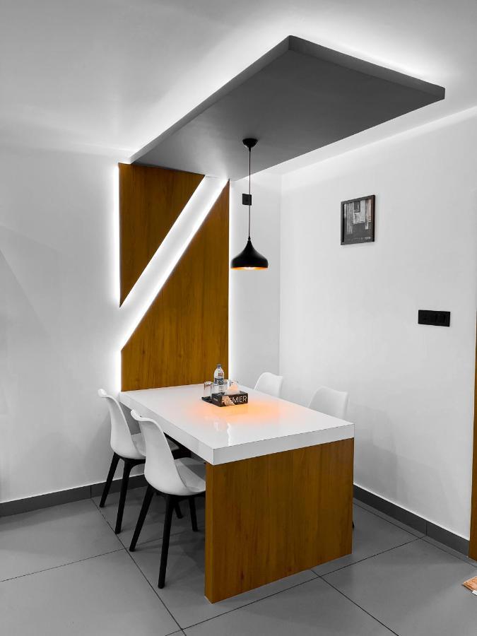 Bbc Luxury Apartments Perintalmanna Exterior foto