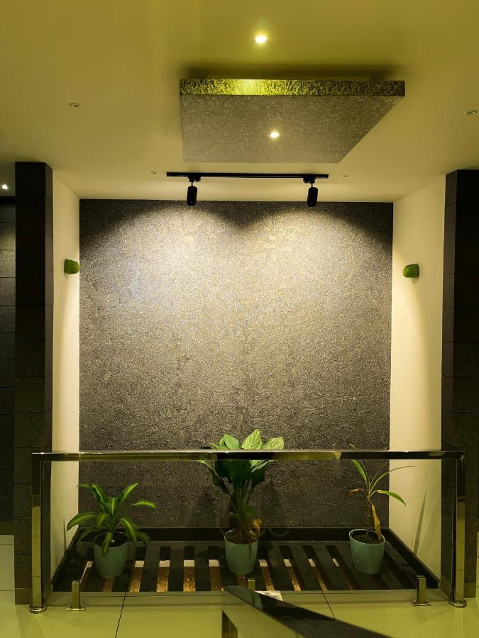 Bbc Luxury Apartments Perintalmanna Exterior foto